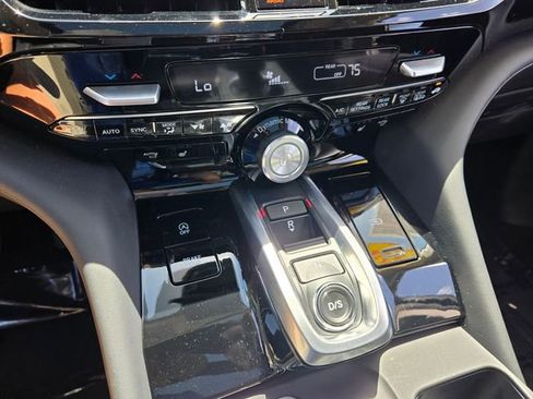 Certified 2023 Acura MDX FWD w/ Technology Package image 18