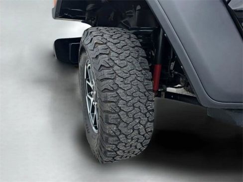 Certified 2025 Jeep Wrangler Unlimited Rubicon image 39