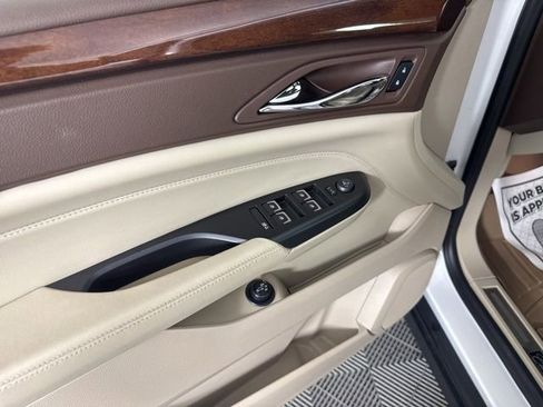 Used 2015 Cadillac SRX Luxury w/ Driver Awareness Package image 28