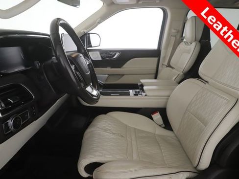 Used 2021 Lincoln Navigator Black Label w/ Special Edition Package AWD/4WD image 17