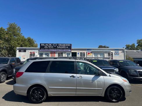 Used 2006 Toyota Sienna LE FWD image 12