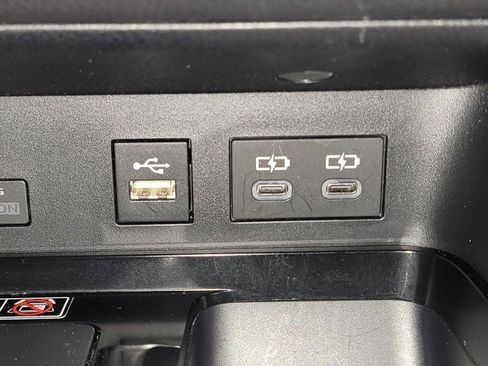 Certified 2025 Toyota Camry SE image 31