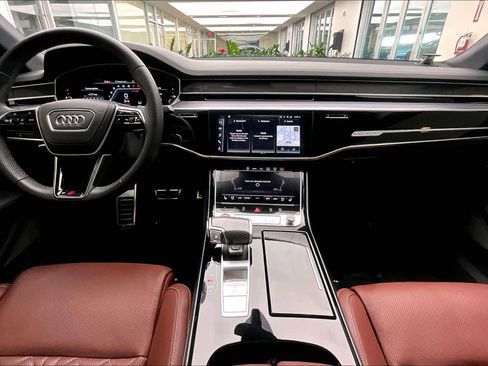 Used 2022 Audi S8 w/ S8 Comfort Plus Package image 15