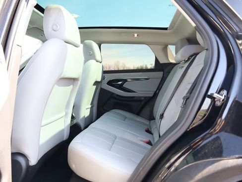 Used 2022 Land Rover Range Rover Evoque SE image 22