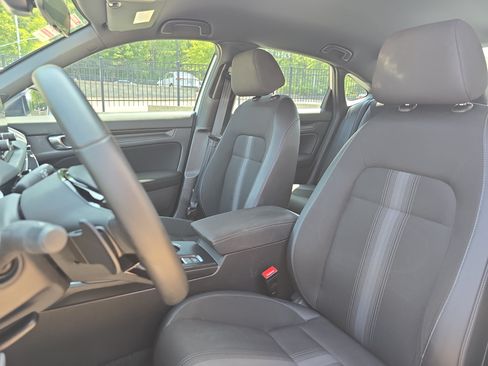 Used 2023 Honda Civic Sport image 14