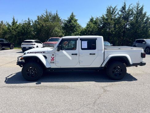 Used 2021 Jeep Gladiator Mojave AWD/4WD image 4