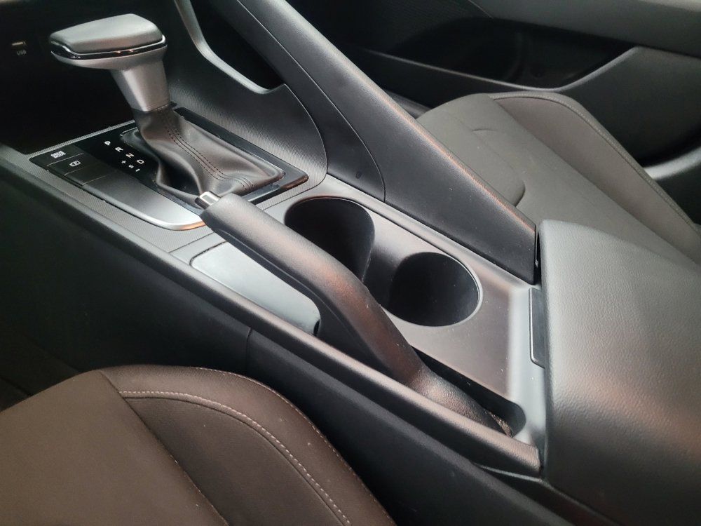 Used 2025 Hyundai Elantra Sport FWD image 26