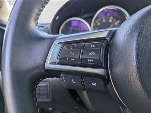 Used 2021 MAZDA MX-5 Miata Club image 14