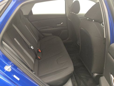 Used 2023 Hyundai Elantra SEL w/ Convenience Package FWD image 19