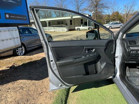 Used 2012 Subaru Impreza 2.0i Premium w/ All-Weather Pkg image 11