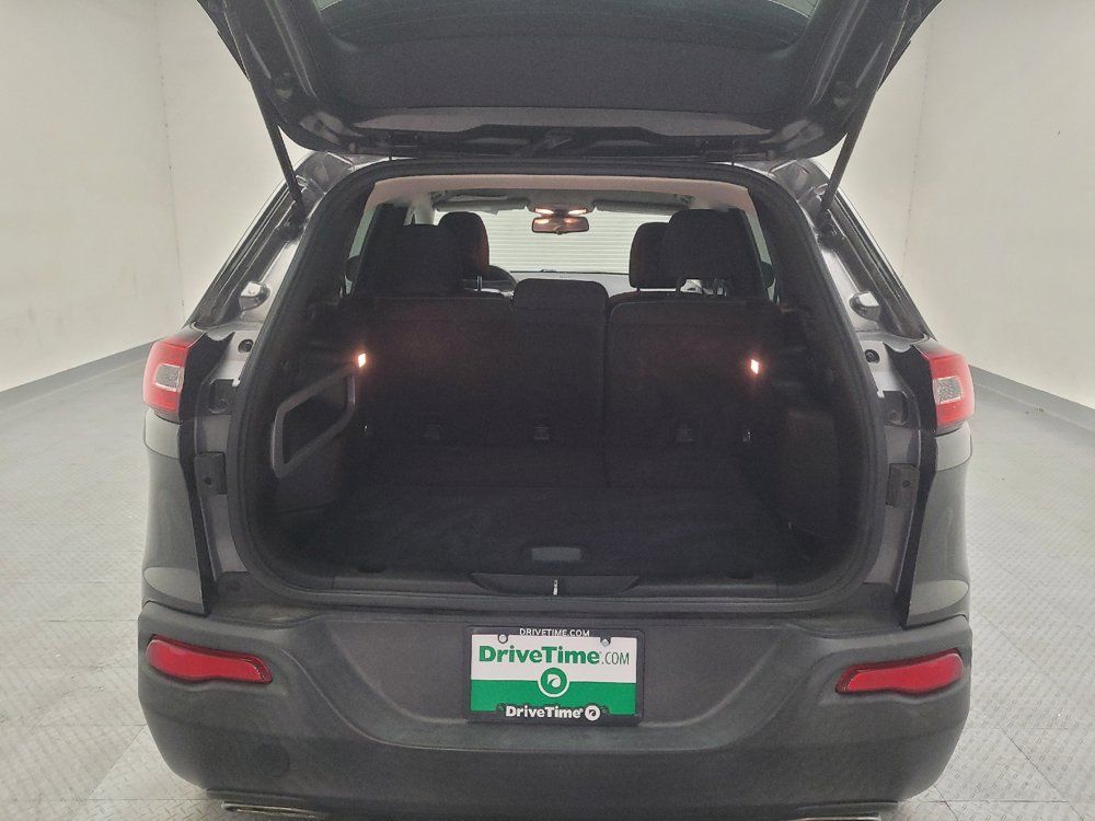 Used 2015 Jeep Cherokee Latitude FWD image 29