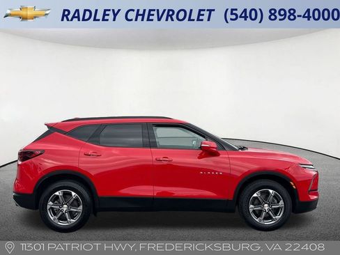 Used 2023 Chevrolet Blazer LT AWD/4WD image 32