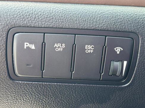 Used 2009 Hyundai Genesis 4.6 w/ Technology Pkg 5 image 23