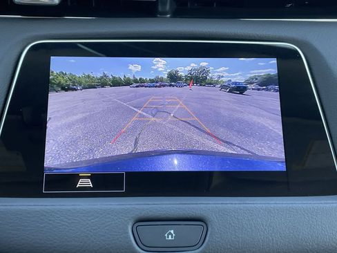 Used 2023 Cadillac XT4 Premium Luxury w/ Technology Package AWD/4WD image 27