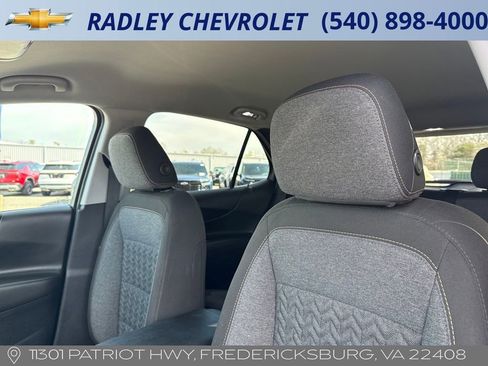 Certified 2024 Chevrolet Equinox LT AWD/4WD image 2
