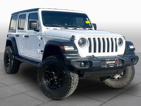 Used 2021 Jeep Wrangler Unlimited Sport AWD/4WD image 3