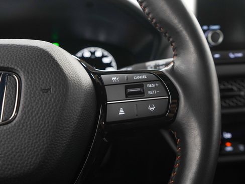 Used 2024 Honda HR-V Sport image 25
