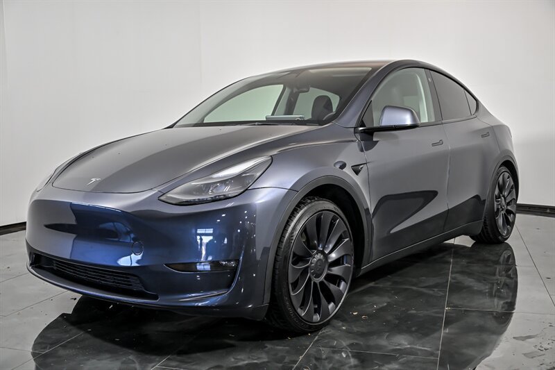 Used 2023 Tesla Model Y Performance AWD/4WD image 5