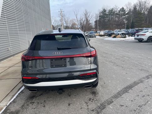Used 2025 Audi Q5 Premium Plus image 31