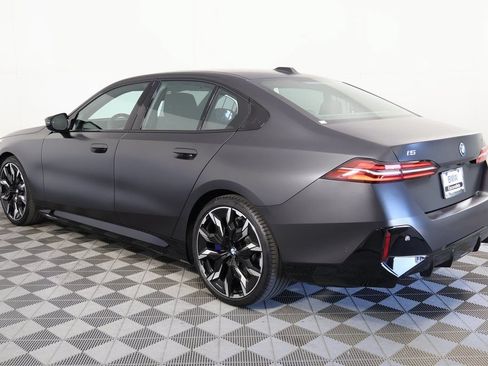 Used 2025 BMW i5 M60 AWD/4WD image 6