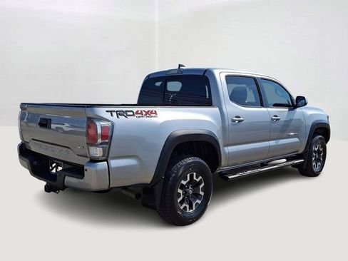 Used 2020 Toyota Tacoma TRD Off-Road w/ Technology Package AWD/4WD image 6