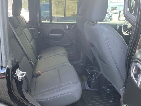 Used 2021 Jeep Wrangler Unlimited Sport image 15