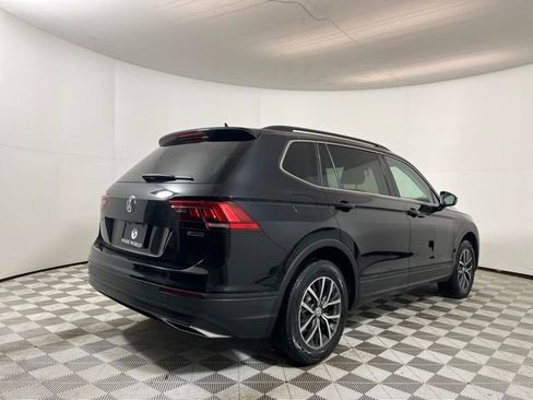 Used 2019 Volkswagen Tiguan SE w/ Panoramic Sunroof Package image 7
