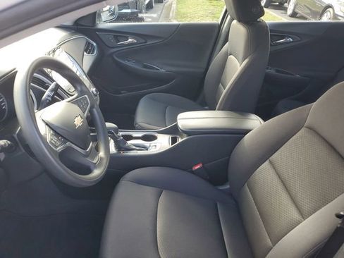 Used 2023 Chevrolet Malibu LT FWD image 16