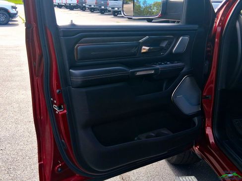 Used 2019 RAM 1500 Limited RWD image 10