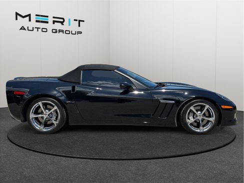 Used 2013 Chevrolet Corvette Grand Sport w/ 3LT Preferred Equipment Group image 10