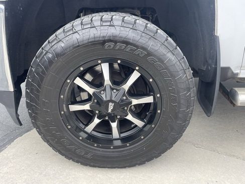 Used 2019 Chevrolet Silverado 2500 LT image 34