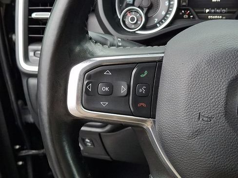 Used 2022 RAM 1500 Laramie AWD/4WD image 18