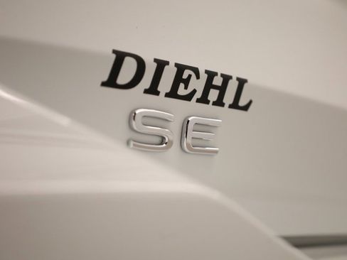 New 2026 Volkswagen Tiguan SE image 36