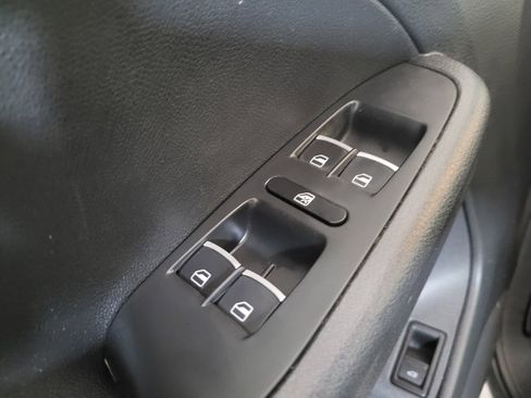 Used 2016 Volkswagen Jetta SEL FWD image 27