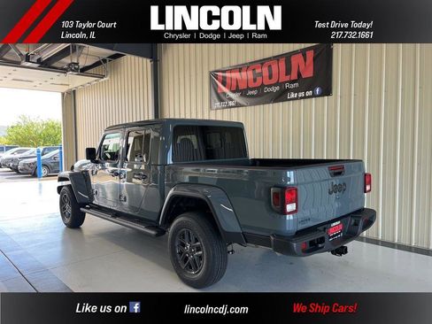 New 2025 Jeep Gladiator Sport AWD/4WD image 4