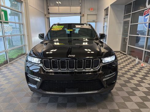 Used 2025 Jeep Grand Cherokee Limited 4xe AWD/4WD image 2