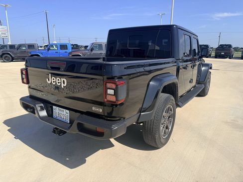 Used 2022 Jeep Gladiator Overland w/ Popular Equipment Package AWD/4WD image 8
