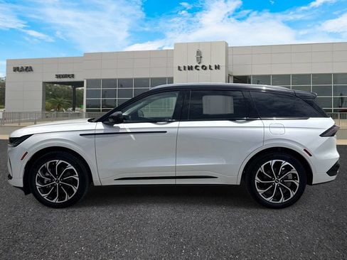 New 2026 Lincoln Nautilus Reserve AWD/4WD image 12
