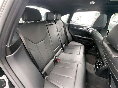 Used 2023 BMW i4 eDrive35 w/ Premium Package image 28