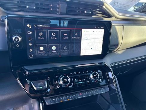 Used 2024 GMC Sierra 1500 AT4X image 25