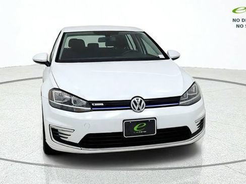 Used 2019 Volkswagen e-Golf SE w/ Driver Assistance Package FWD image 2