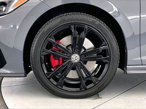 Used 2020 Volkswagen Jetta GLI Autobahn image 9