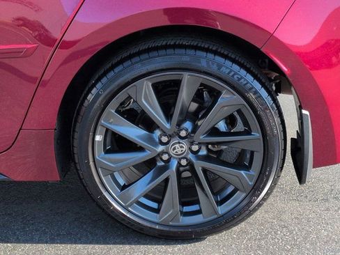 Certified 2025 Toyota Corolla SE w/ SE Premium Package FWD image 7