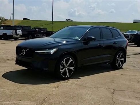 Used 2025 Volvo XC60 B5 Ultra w/ Protection Package Premier image 4