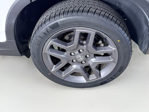 Used 2023 Honda Passport EX-L image 37