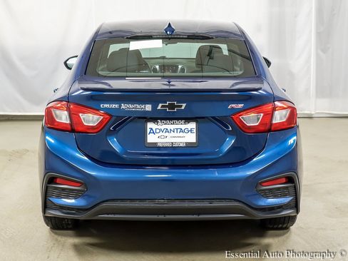 Certified 2019 Chevrolet Cruze LT w/ RS Package image 6