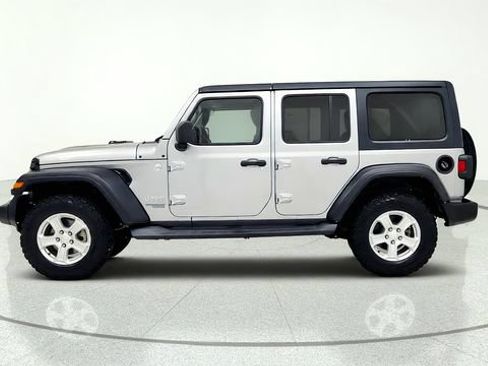 Used 2019 Jeep Wrangler Unlimited Sport S AWD/4WD image 5