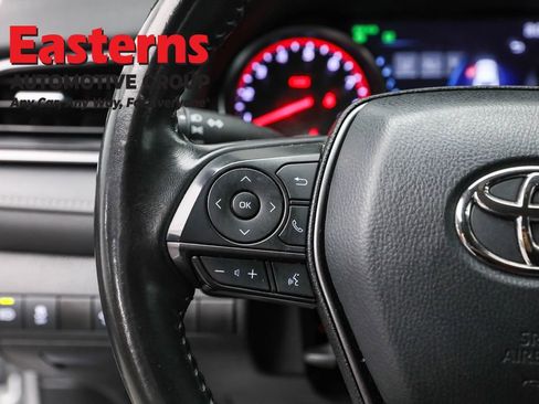 Used 2023 Toyota Camry XSE image 15