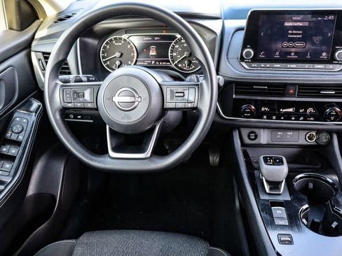 Used 2024 Nissan Rogue SV image 20