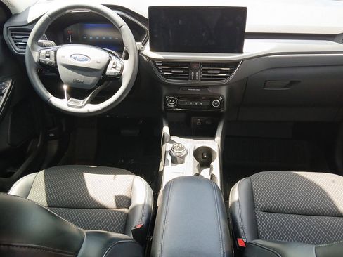 Used 2024 Ford Escape SE FWD image 14